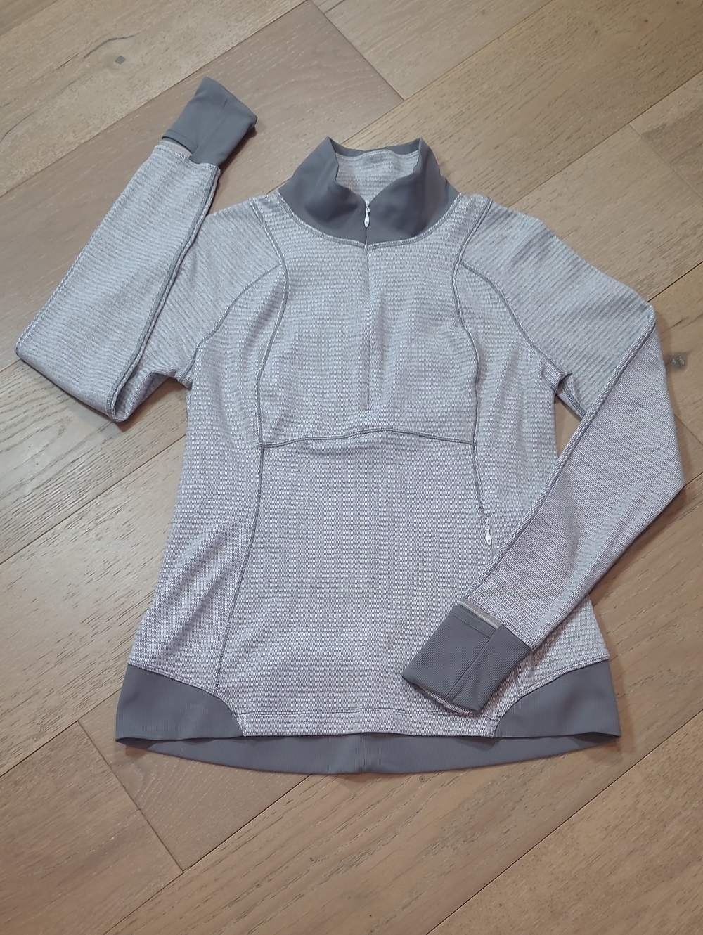 Lululemon Runderful Sweatshirt Women's sz 12 Grey 1/2 Zip Long Sleeve Activewear
